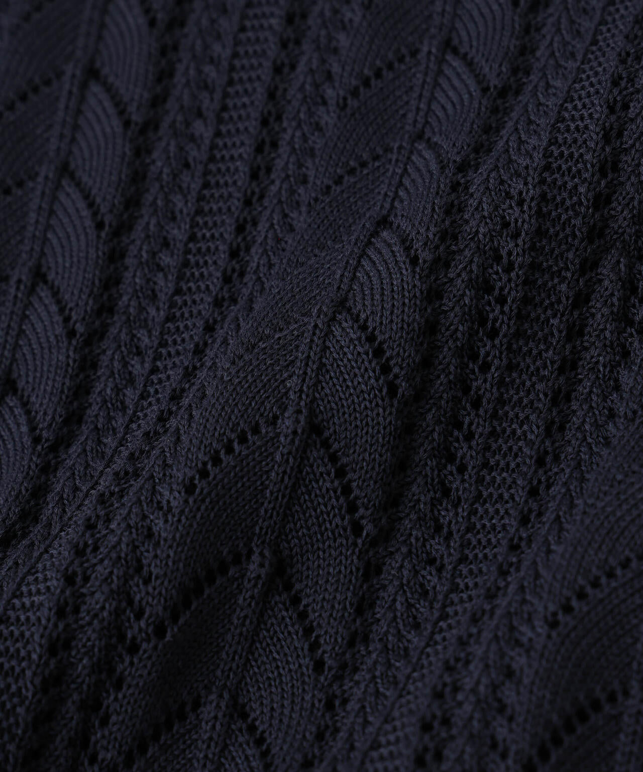 「ASSEMBLANC」コードヤーンシアーケーブルニット 6686122201