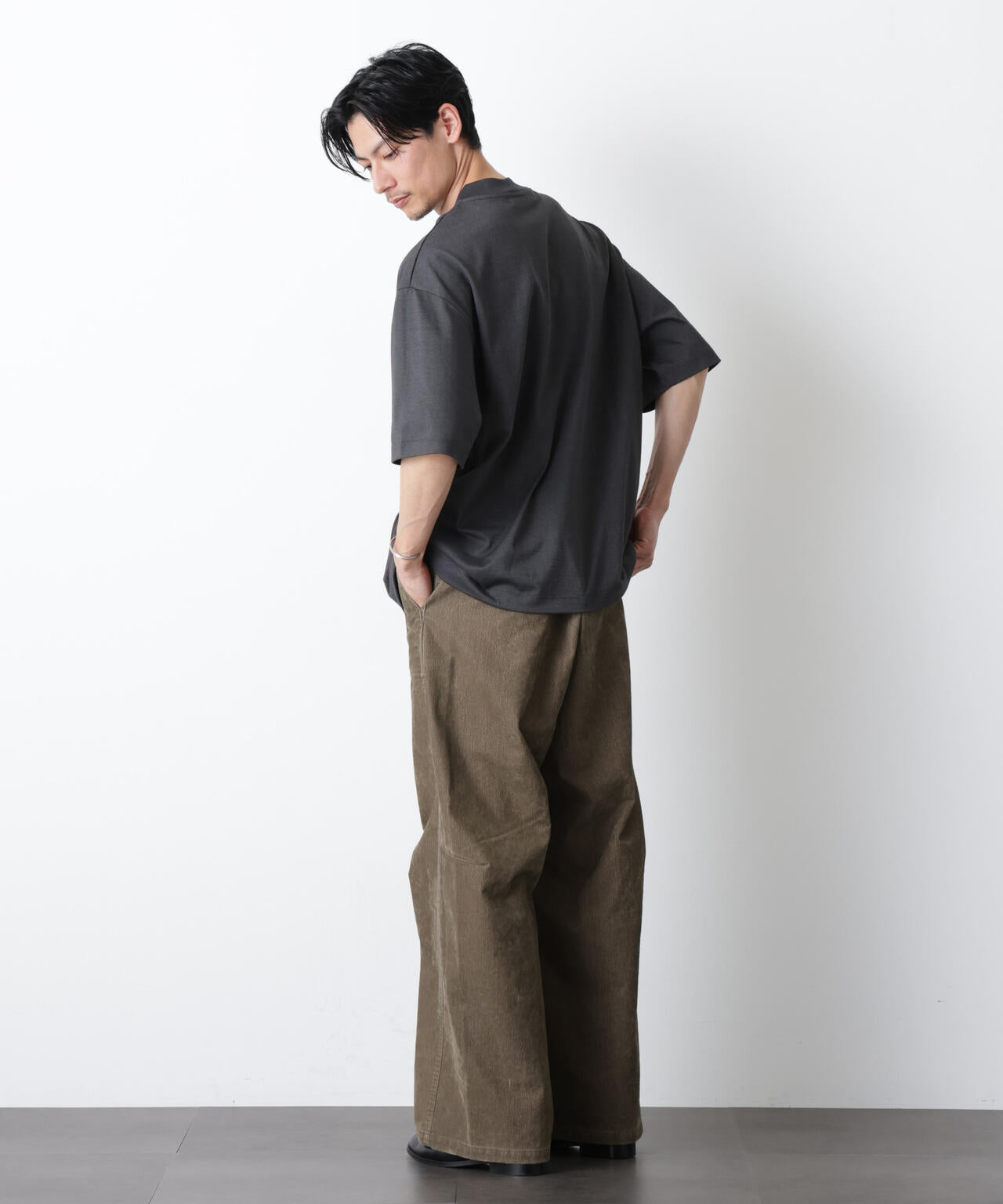 ソラーロワイドモックネックTシャツ 6686124203