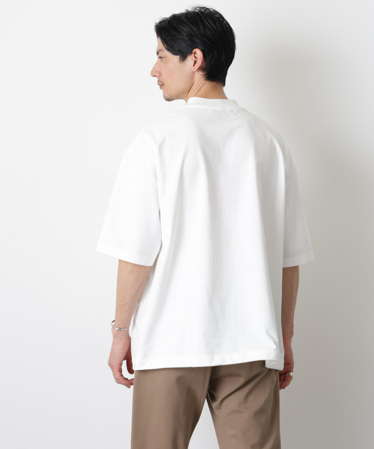 ソラーロワイドモックネックTシャツ 6686124203