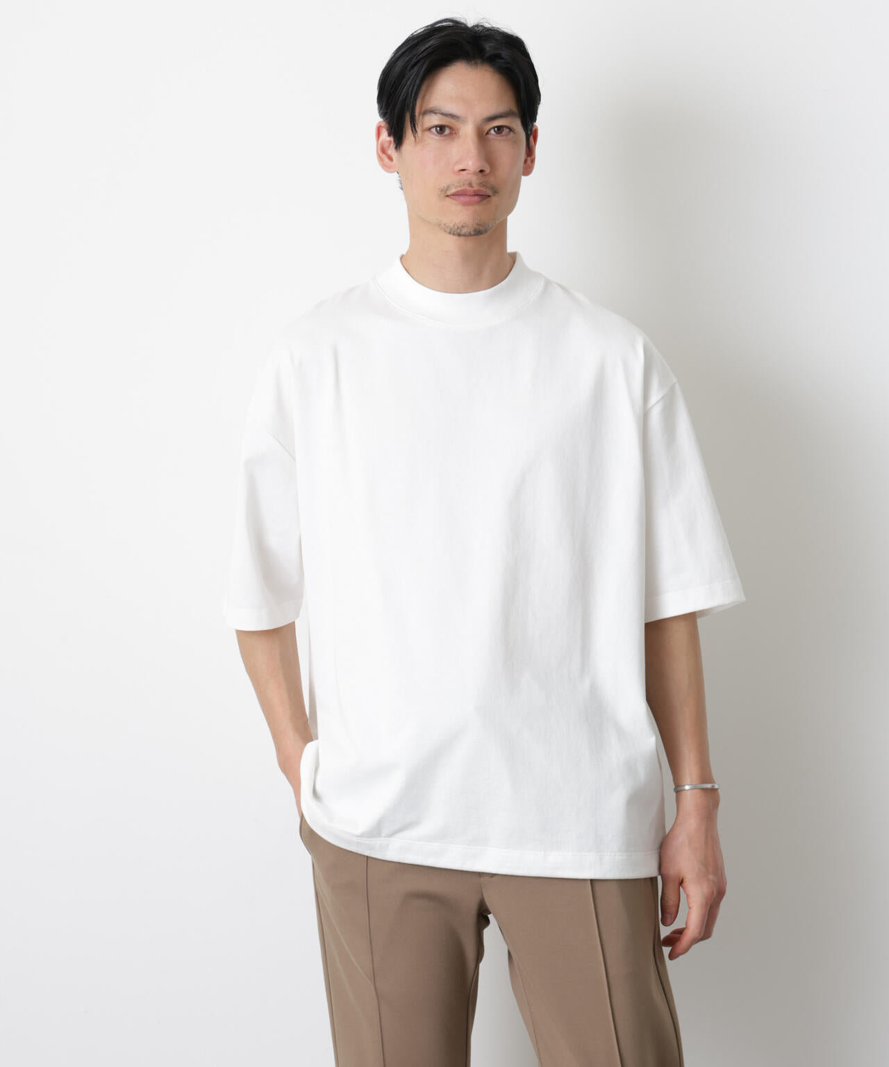 ソラーロワイドモックネックTシャツ 6686124203