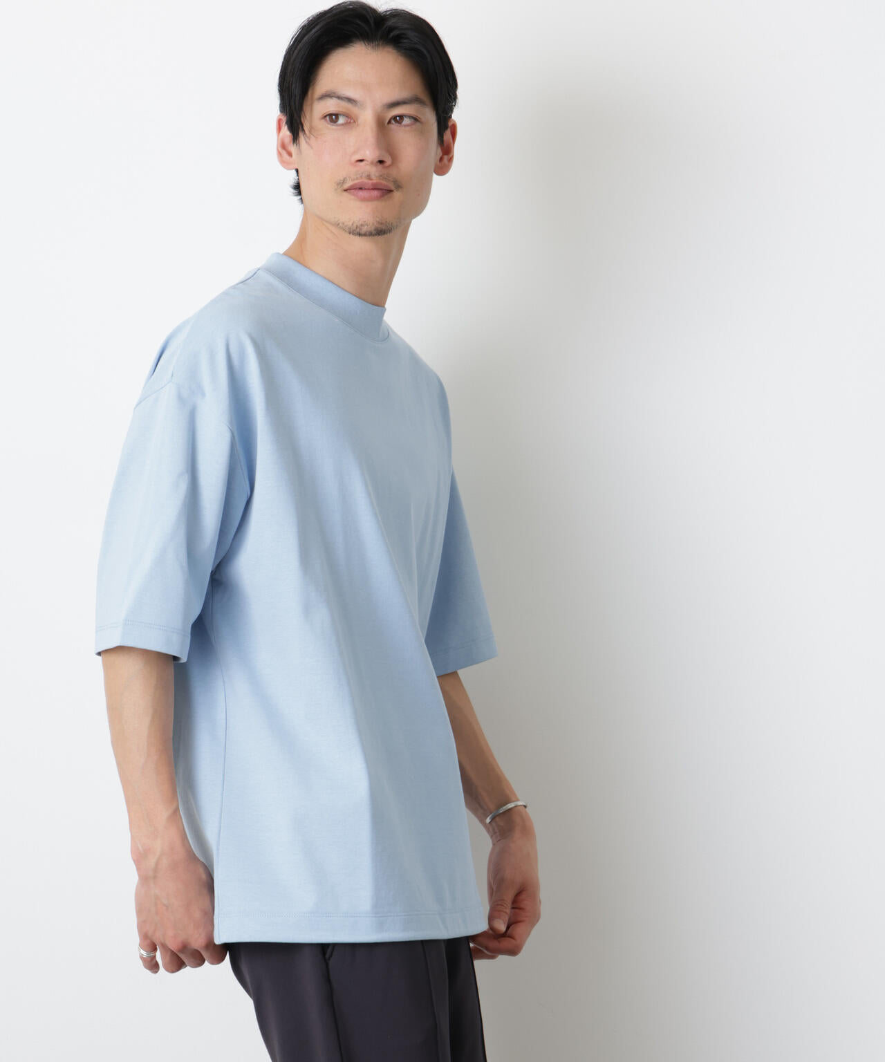 ソラーロワイドモックネックTシャツ 6686124203