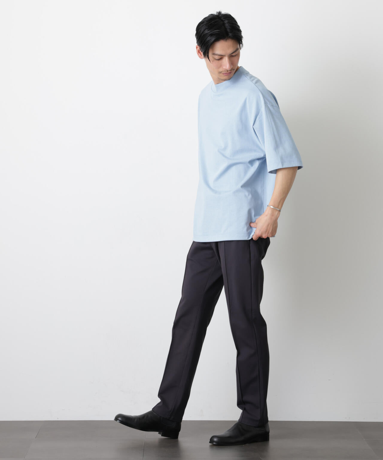 ソラーロワイドモックネックTシャツ 6686124203