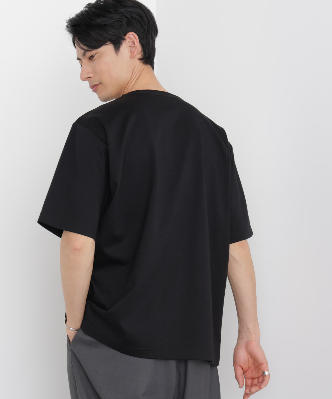 モクロディ ボートネック サイドスリットTシャツ 6686124204