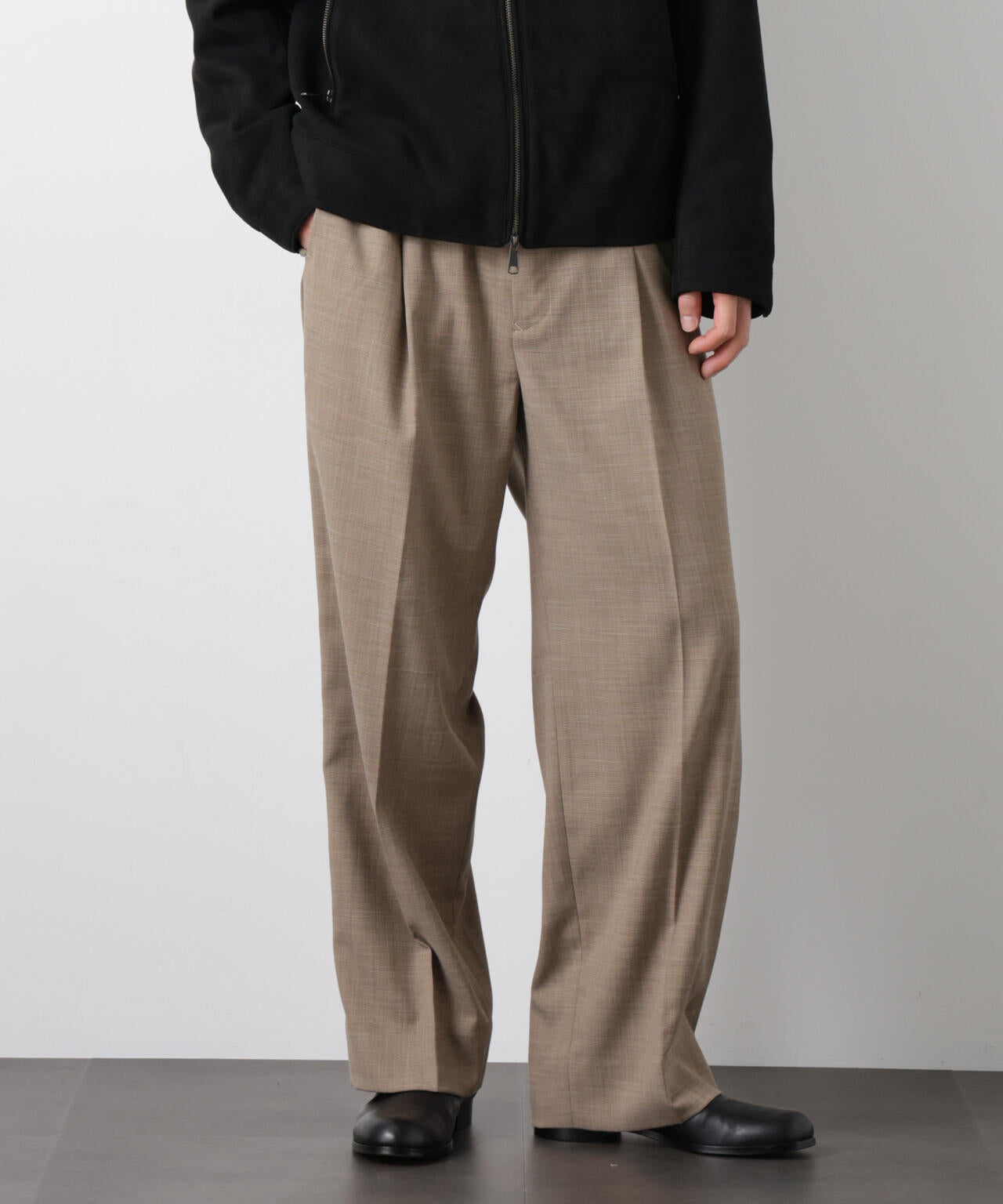 「大人のワイドパンツ」スラブシャークスキンイージースラックス 6686127209