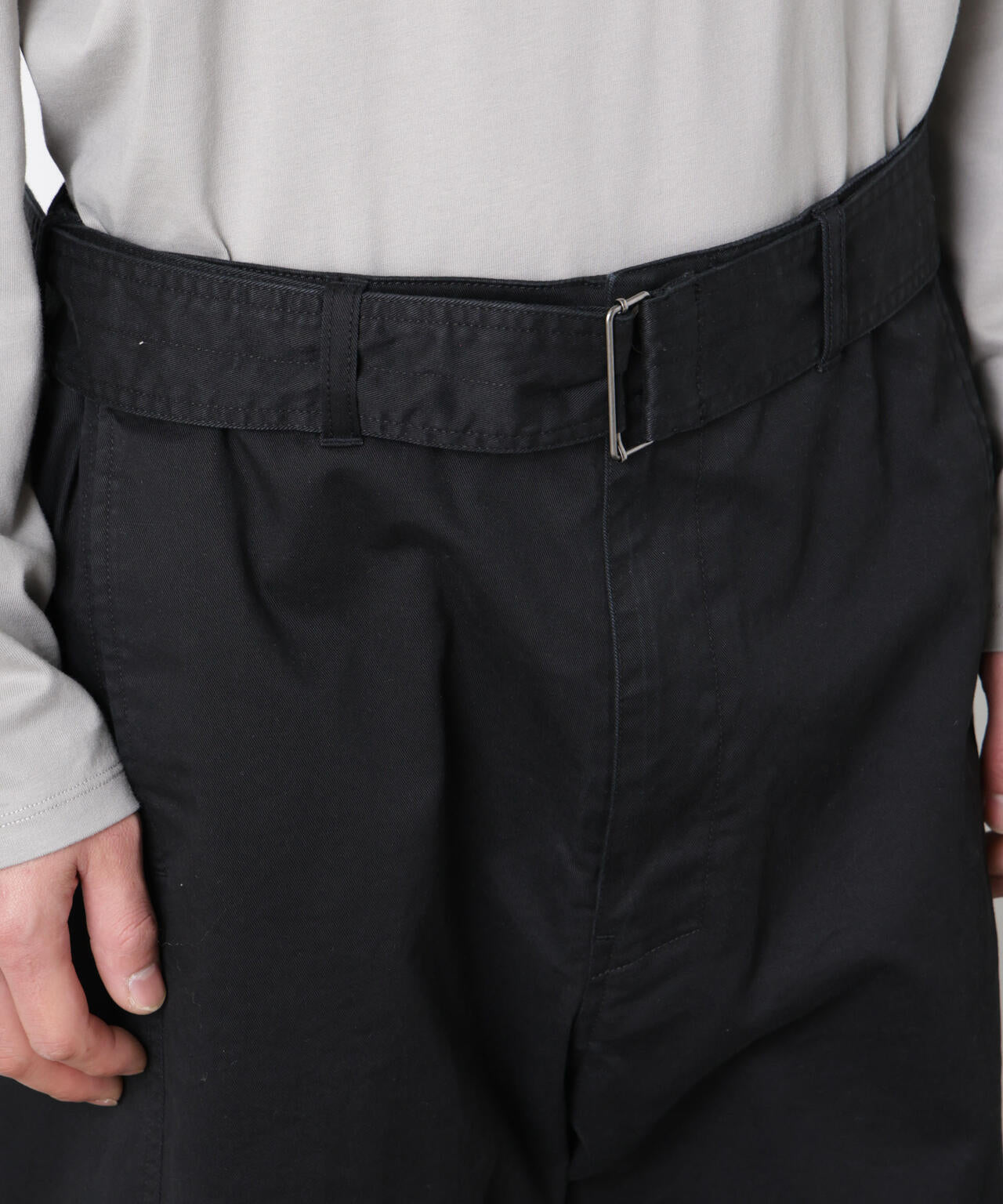 「ASSEMBLANC」ベルテッド3Dパンツ 6686127211