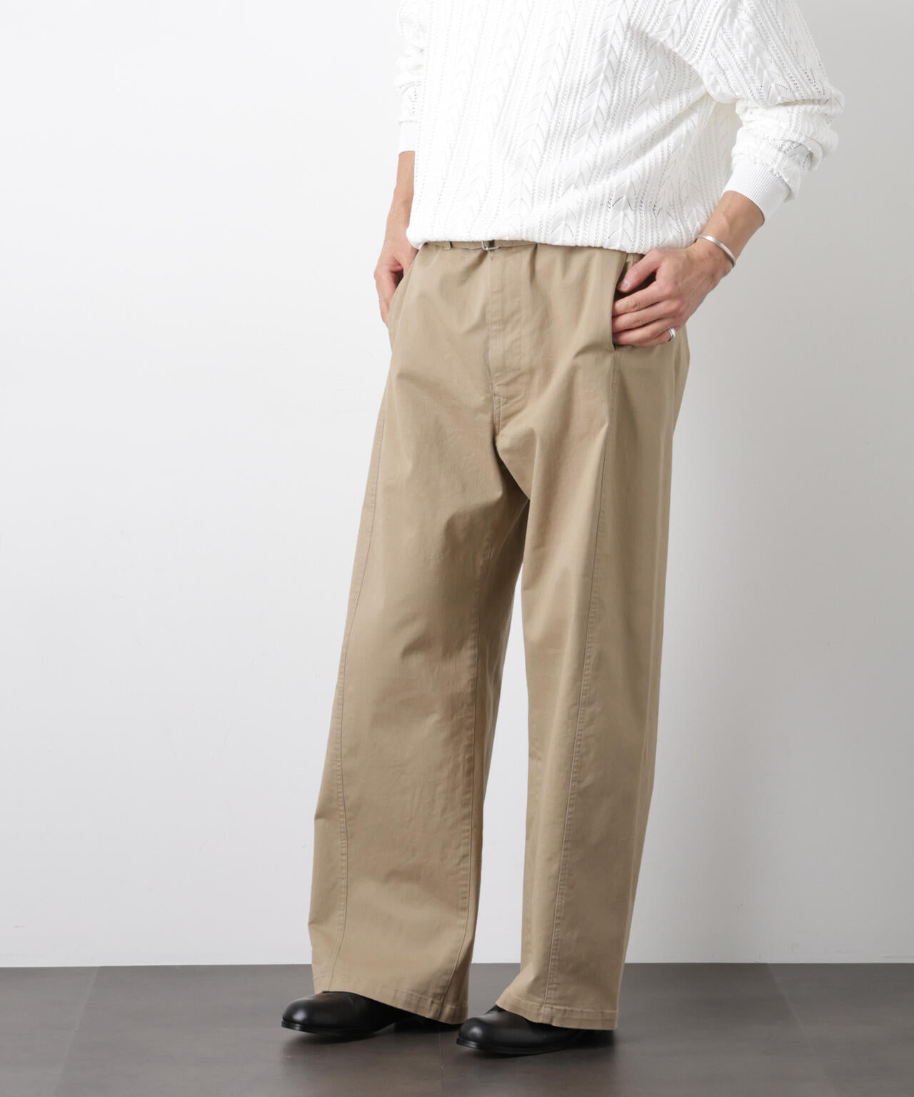 「ASSEMBLANC」ベルテッド3Dパンツ 6686127211