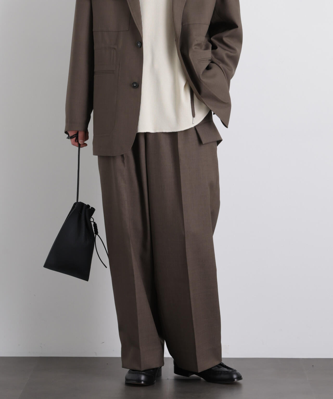 「Gavante」ドライギャバワイドカーゴパンツ 6686127216