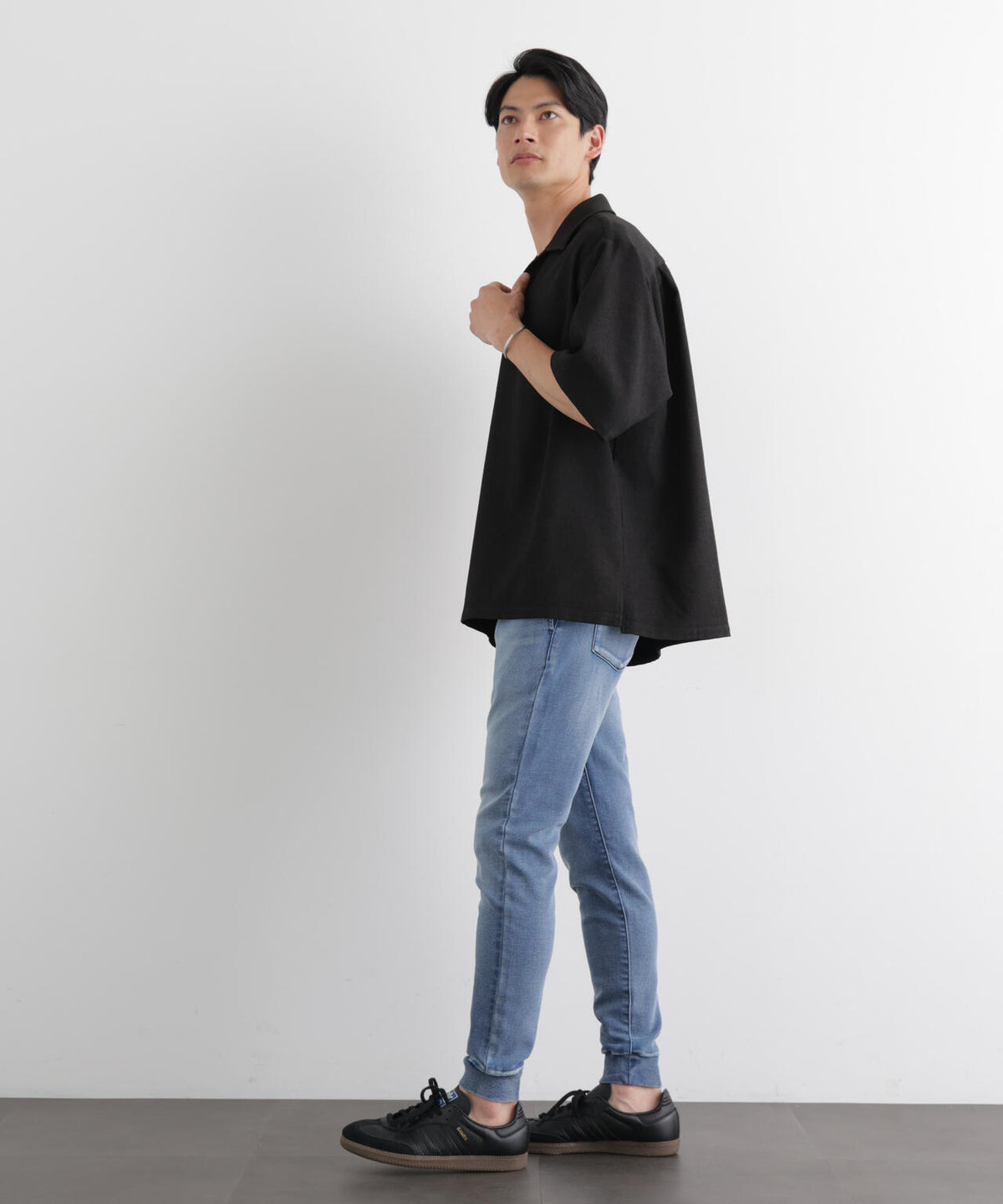 「Meaningful Continuity」 ストレッチデニムジョガーパンツ 6686127220