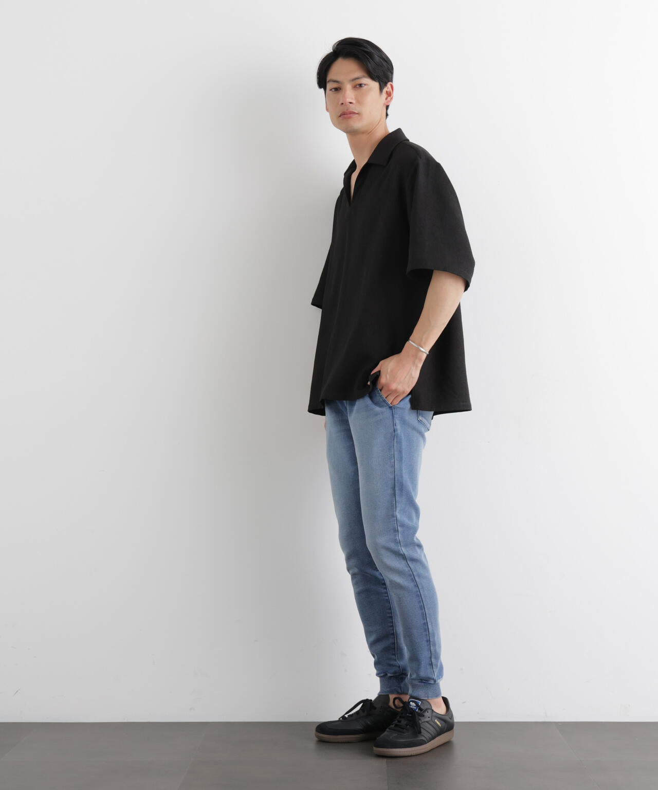 「Meaningful Continuity」 ストレッチデニムジョガーパンツ 6686127220
