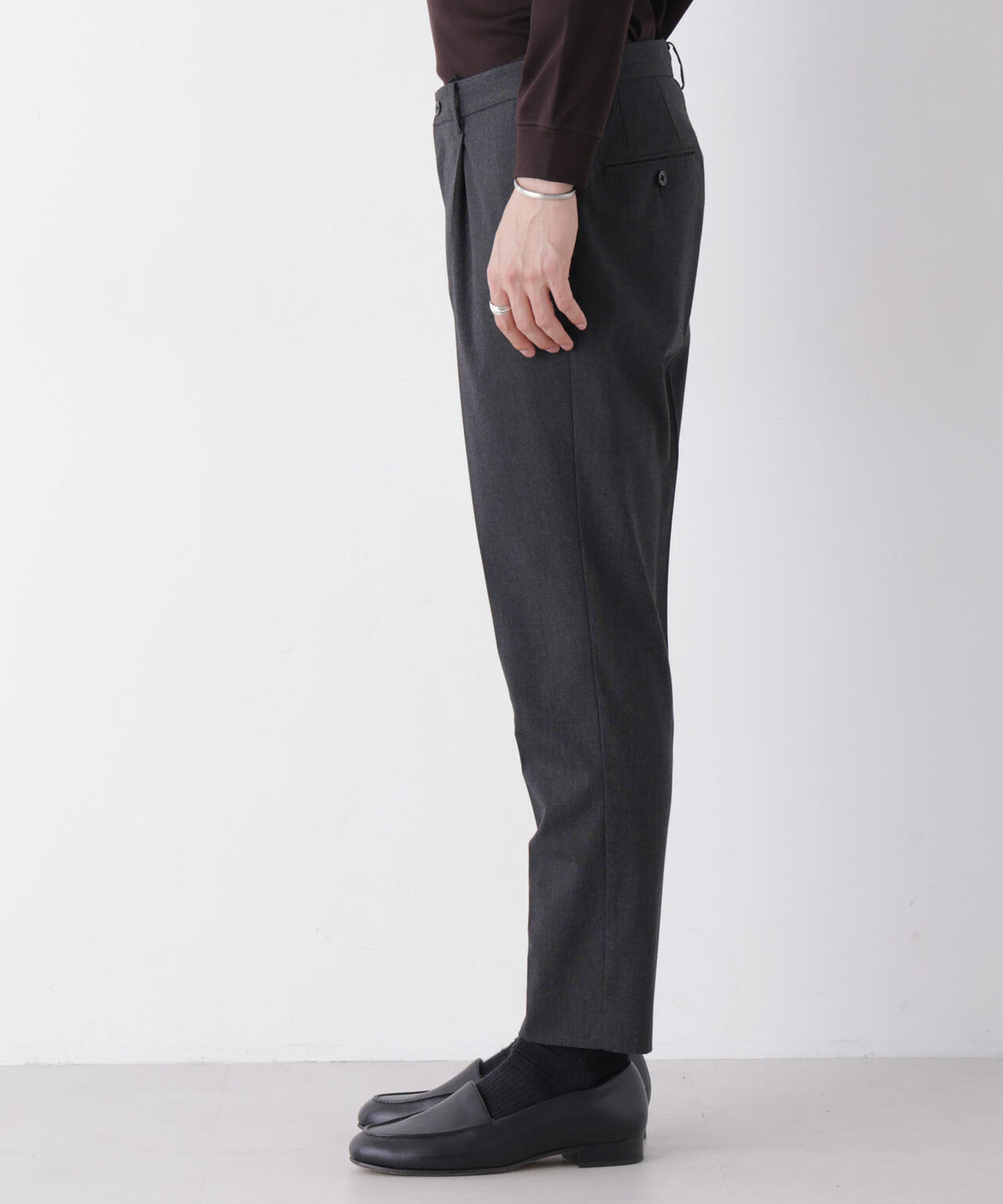 【形態安定】「Damerino」CARREMAN T/R ピンヘッドストレッチセットアップ 6686218205