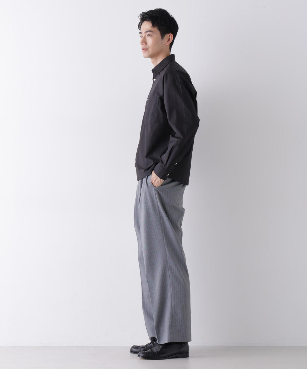 「James Fabric」 ボクシークロップドシャツブルゾン 6686220210