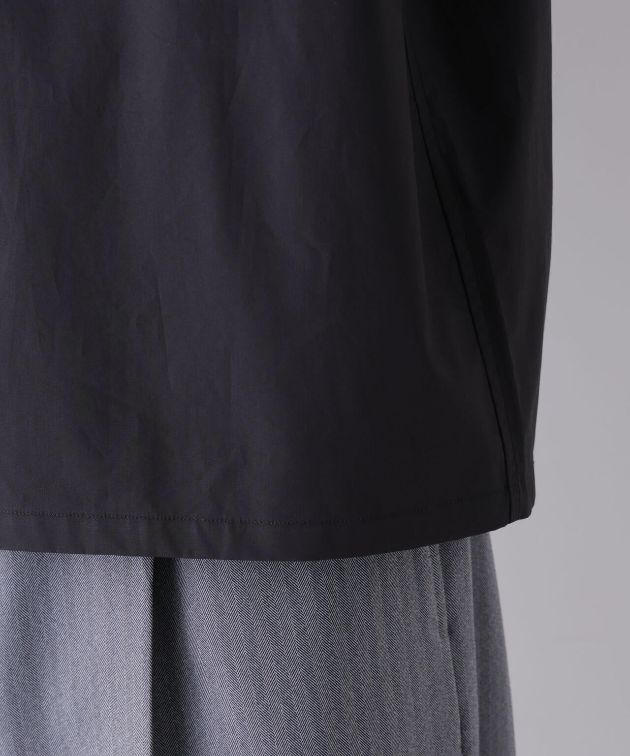 「James Fabric」 ボクシークロップドシャツブルゾン 6686220210
