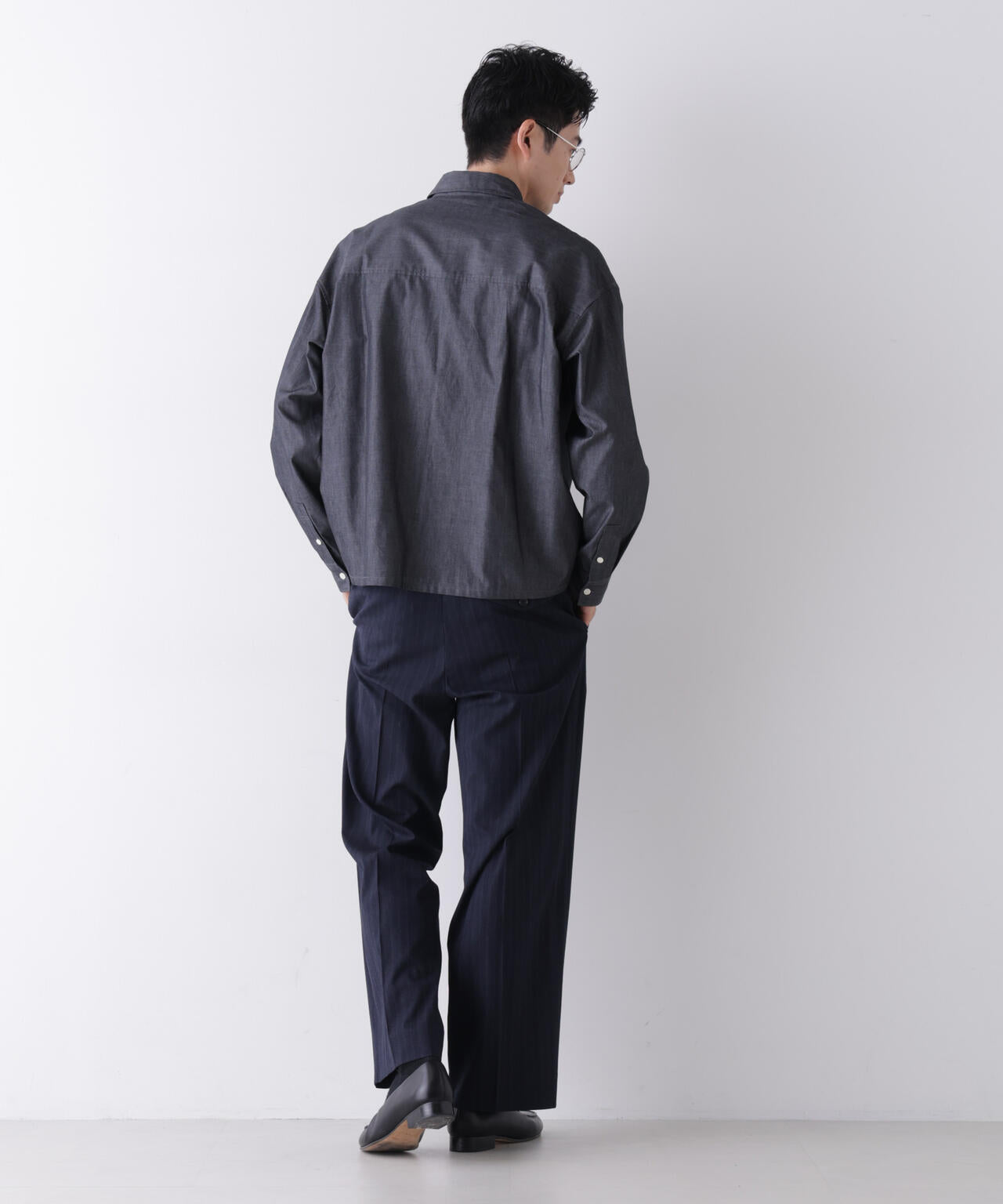「James Fabric」 ボクシークロップドシャツブルゾン 6686220210