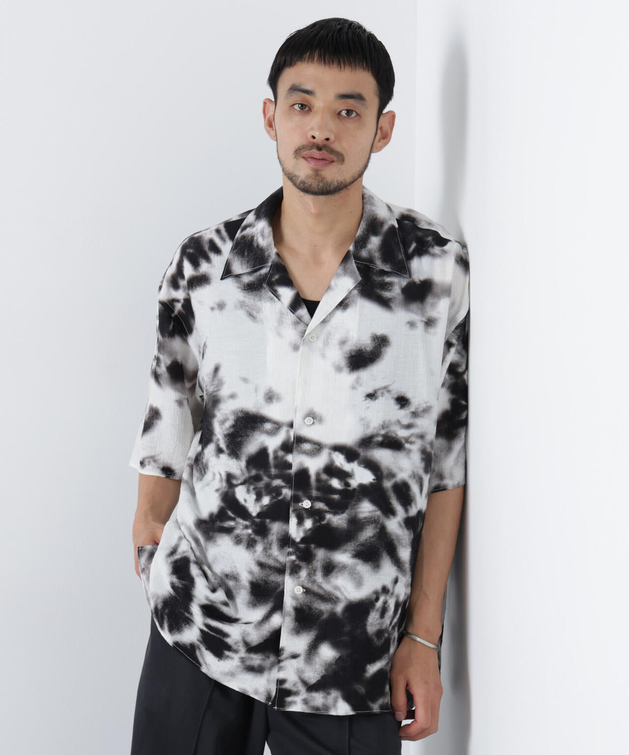 ヨウリュウエディトリアルプリントシャツ 6686221205