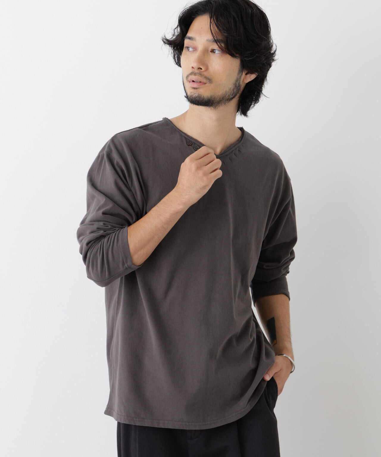 「surplus」デザインヘンリーネックTシャツ 長袖 6686223214