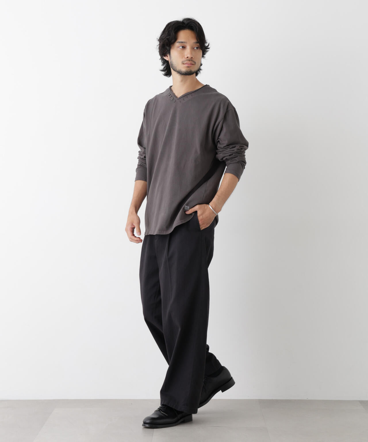「surplus」デザインヘンリーネックTシャツ 長袖 6686223214