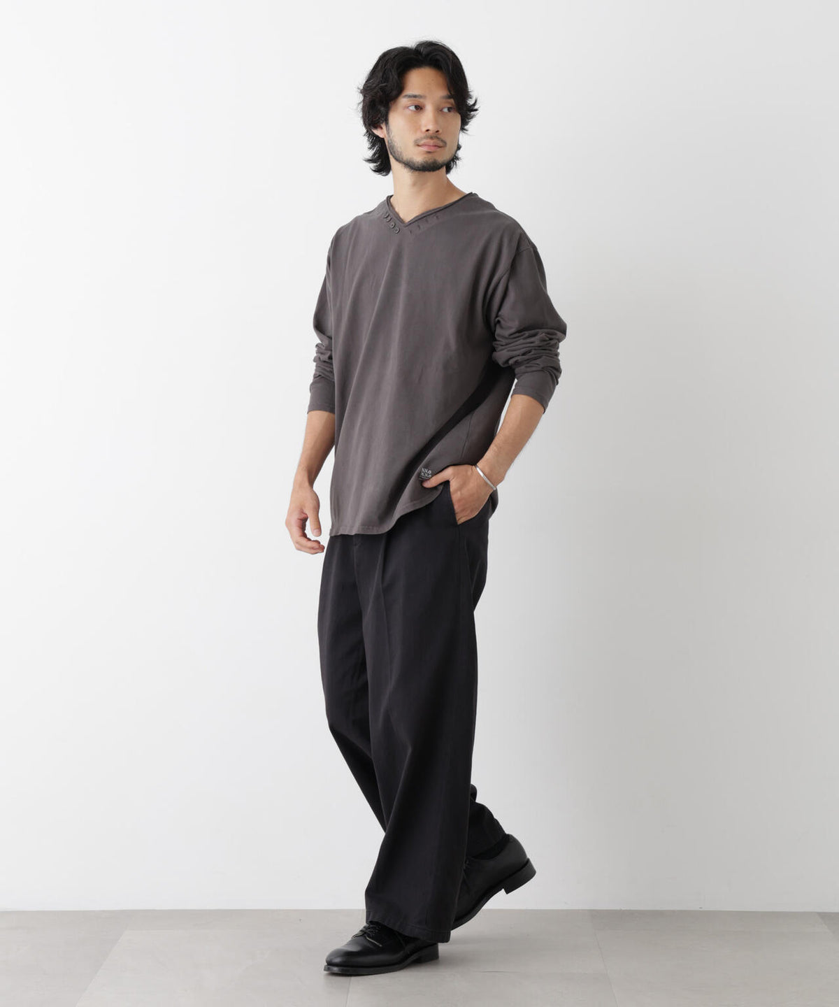 「surplus」デザインヘンリーネックTシャツ 長袖 6686223214