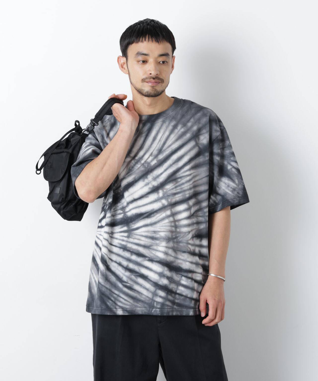ブラックタイダイTシャツ 6686224202