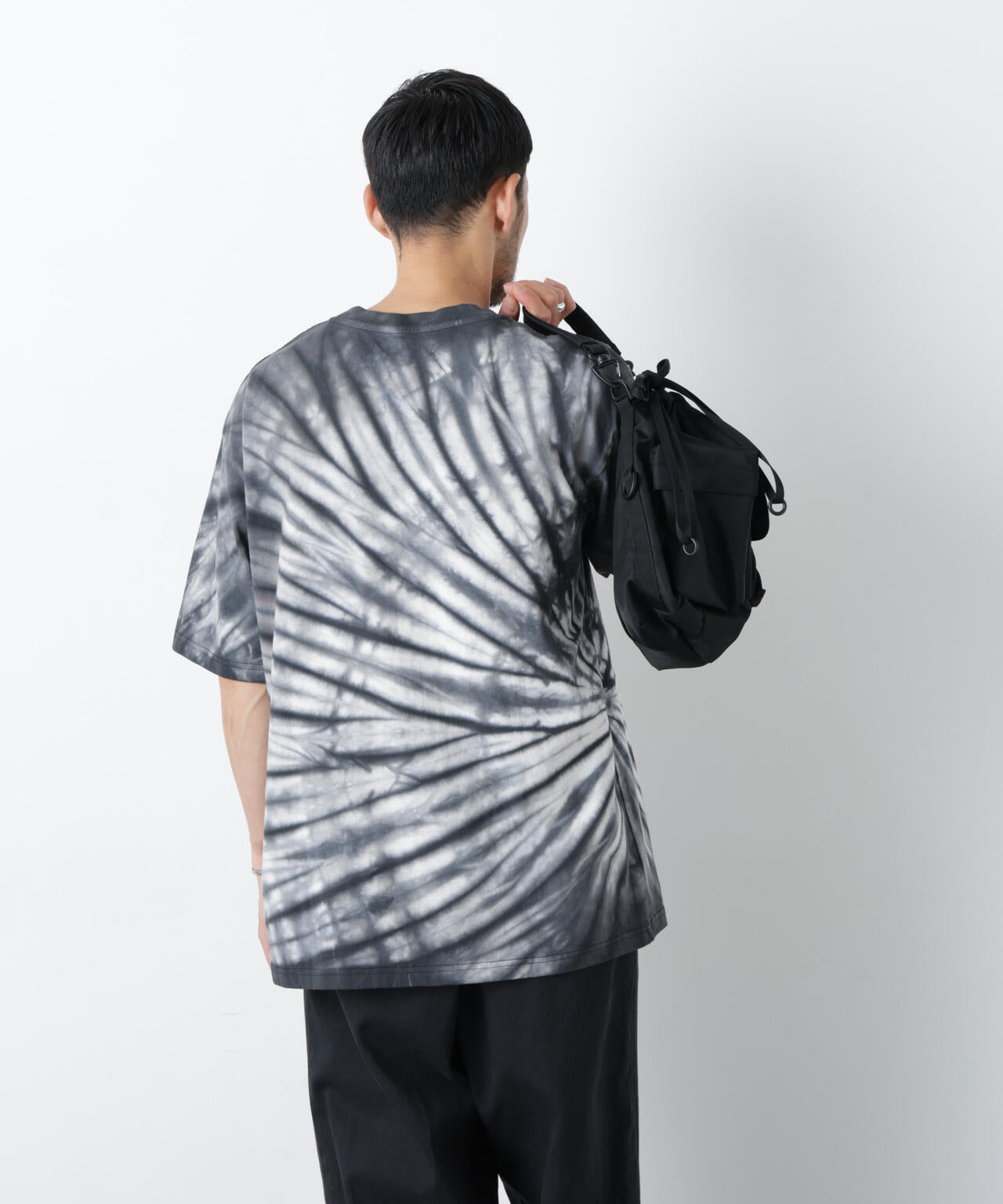 ブラックタイダイTシャツ 6686224202