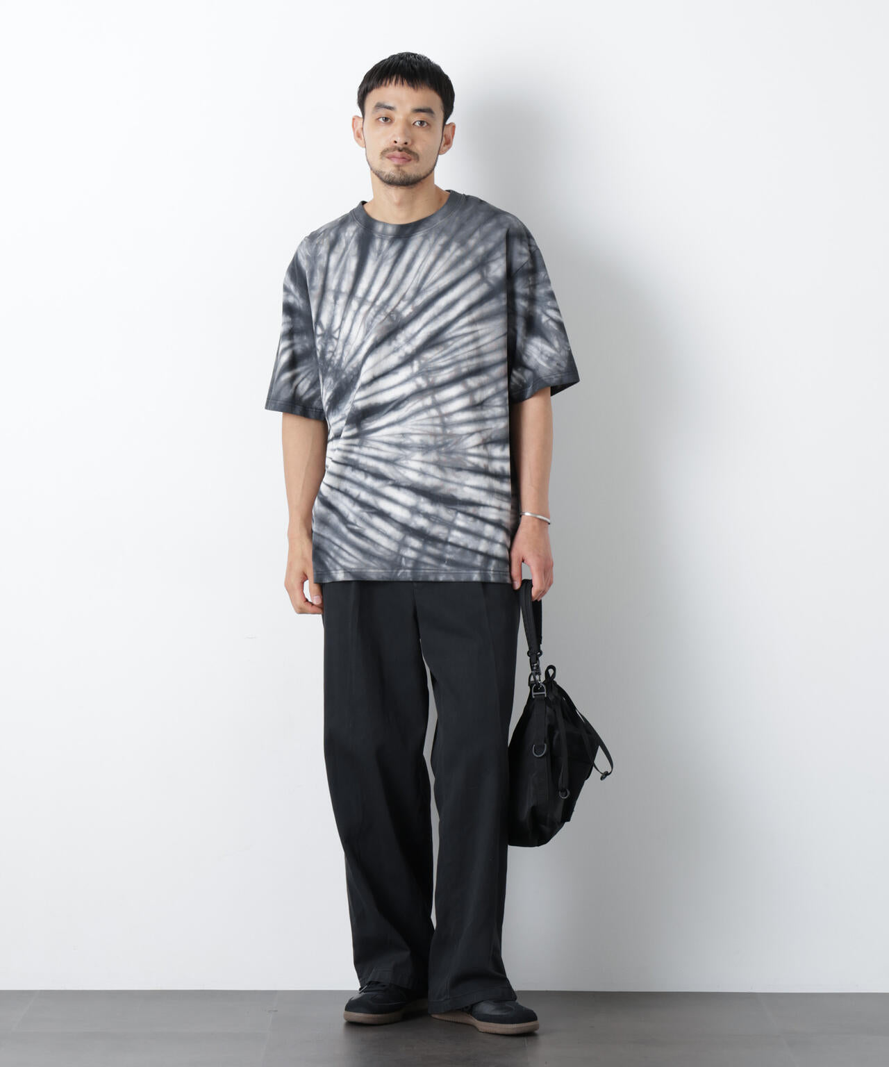 ブラックタイダイTシャツ 6686224202