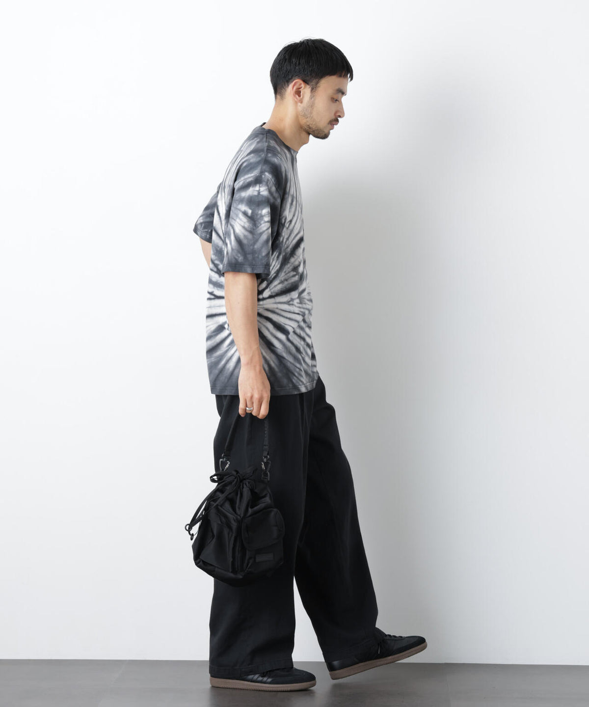 ブラックタイダイTシャツ 6686224202