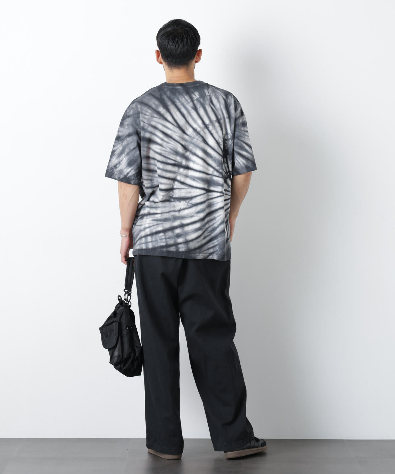 ブラックタイダイTシャツ 6686224202
