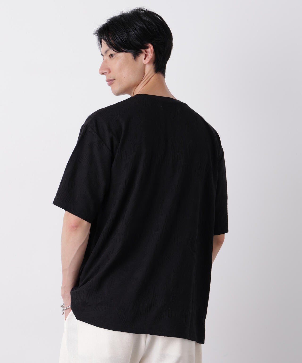 リンクスジャガードリーフ柄Tシャツ 6686224204
