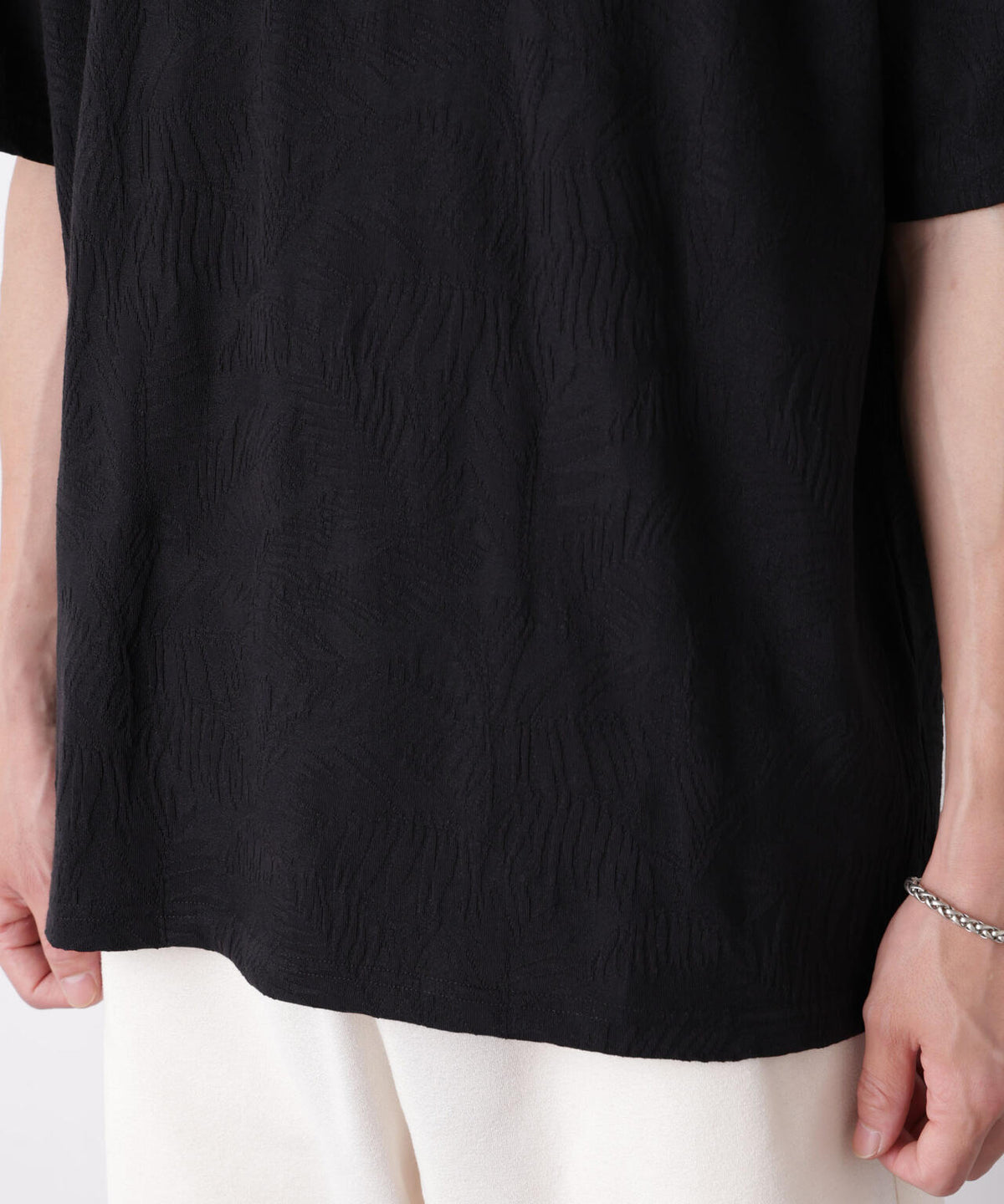 リンクスジャガードリーフ柄Tシャツ 6686224204