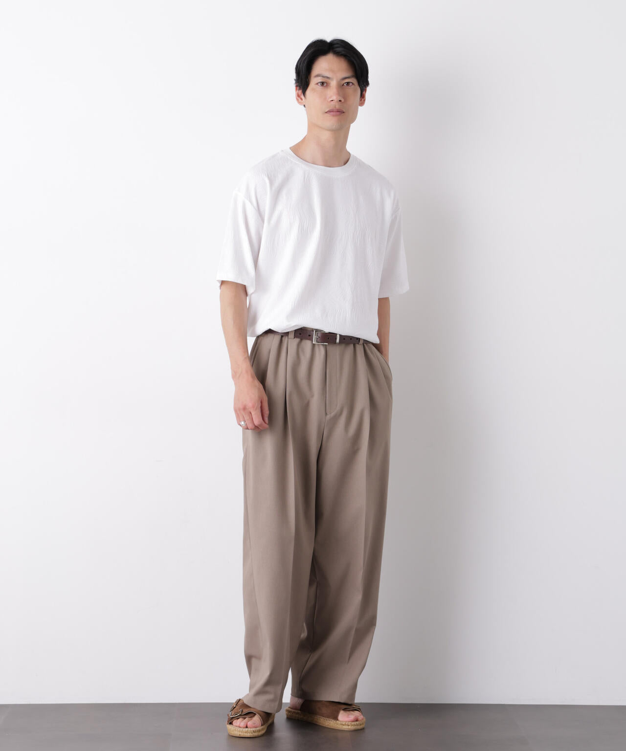 リンクスジャガードリーフ柄Tシャツ 6686224204