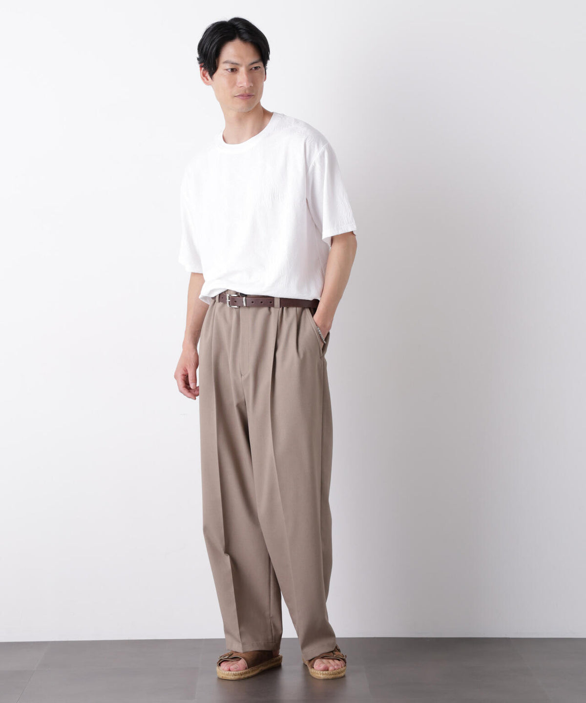 リンクスジャガードリーフ柄Tシャツ 6686224204