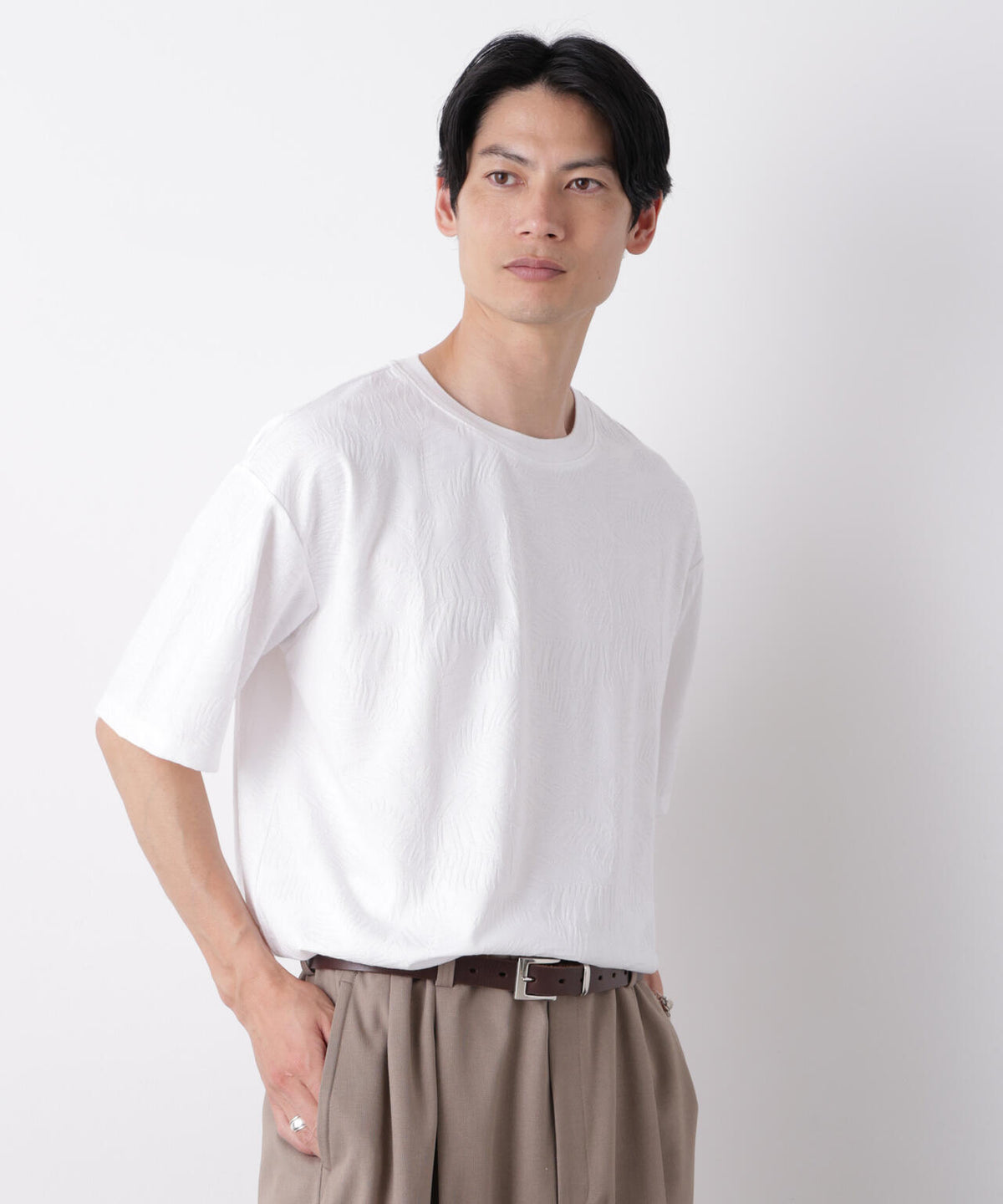リンクスジャガードリーフ柄Tシャツ 6686224204