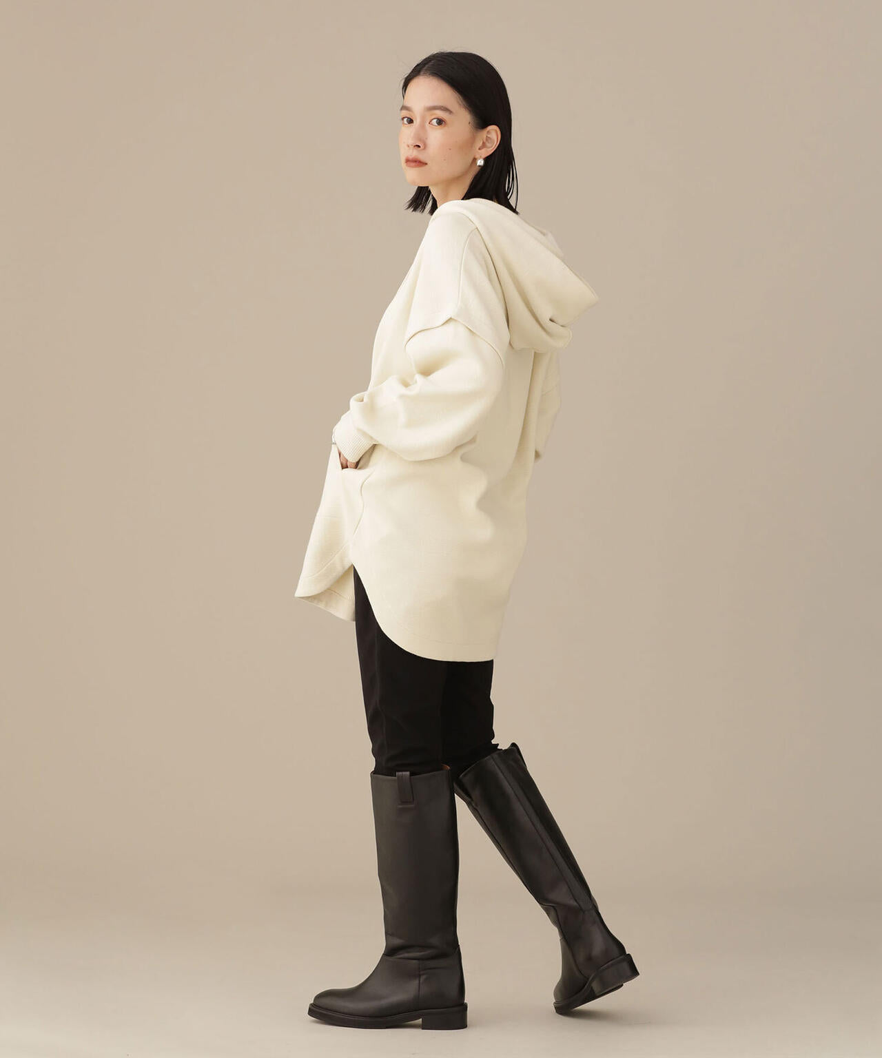 LB.03/トリコットリブセンタープレスカットパンツ 6692227322