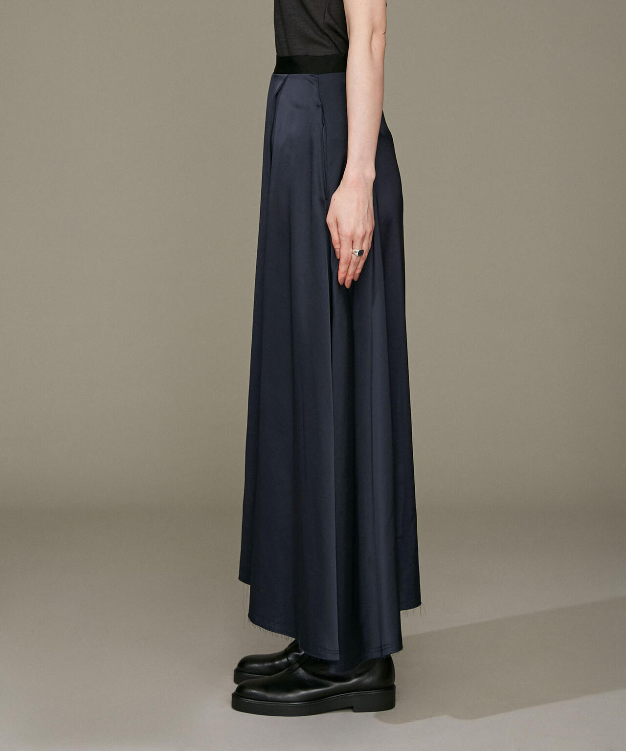 LB.01/イレヘムサテンウォッシュスカート 6692230305