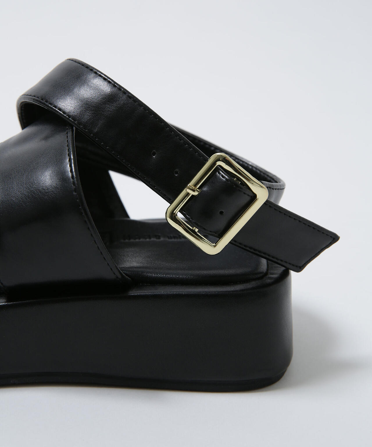 LB.03/クロスストラップサンダル 6693135305