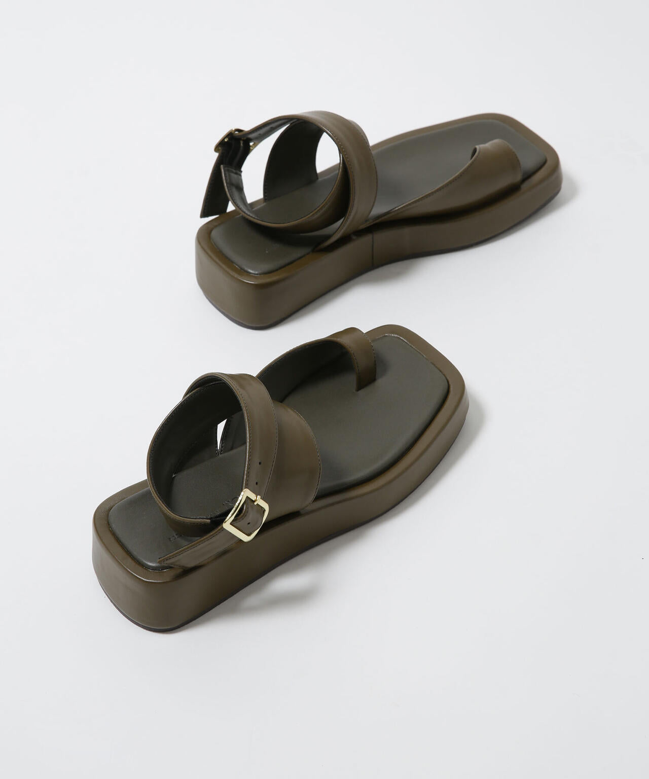 LB.03/クロスストラップサンダル 6693135305