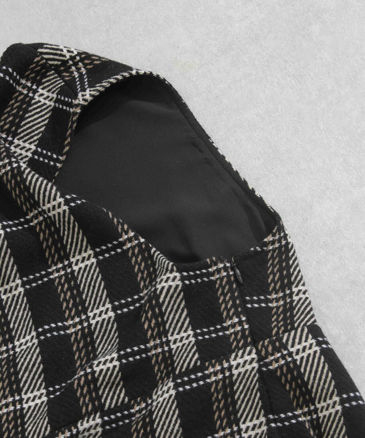 ビッグチェックVネックワンピース 6693219325