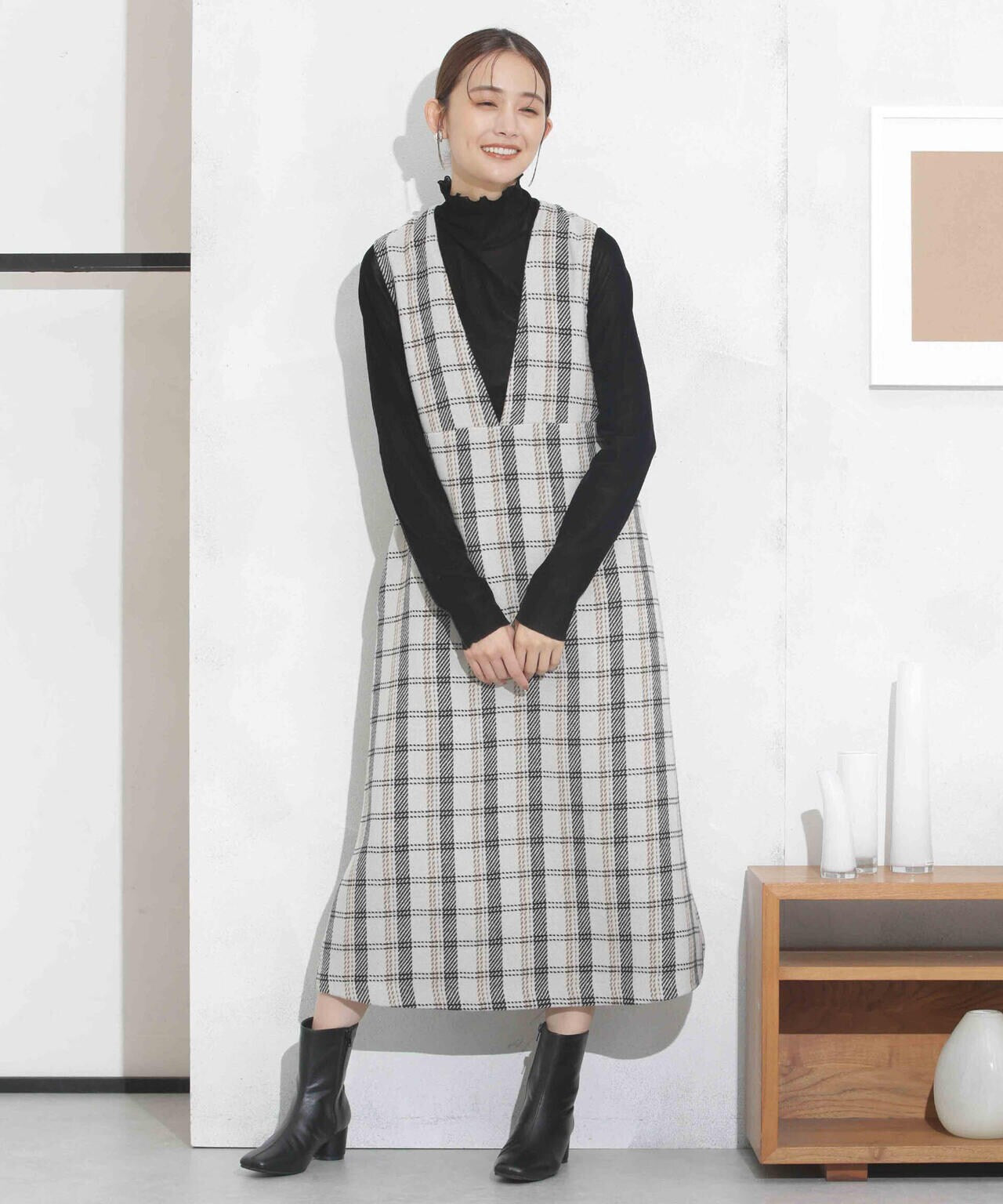 ビッグチェックVネックワンピース 6693219325