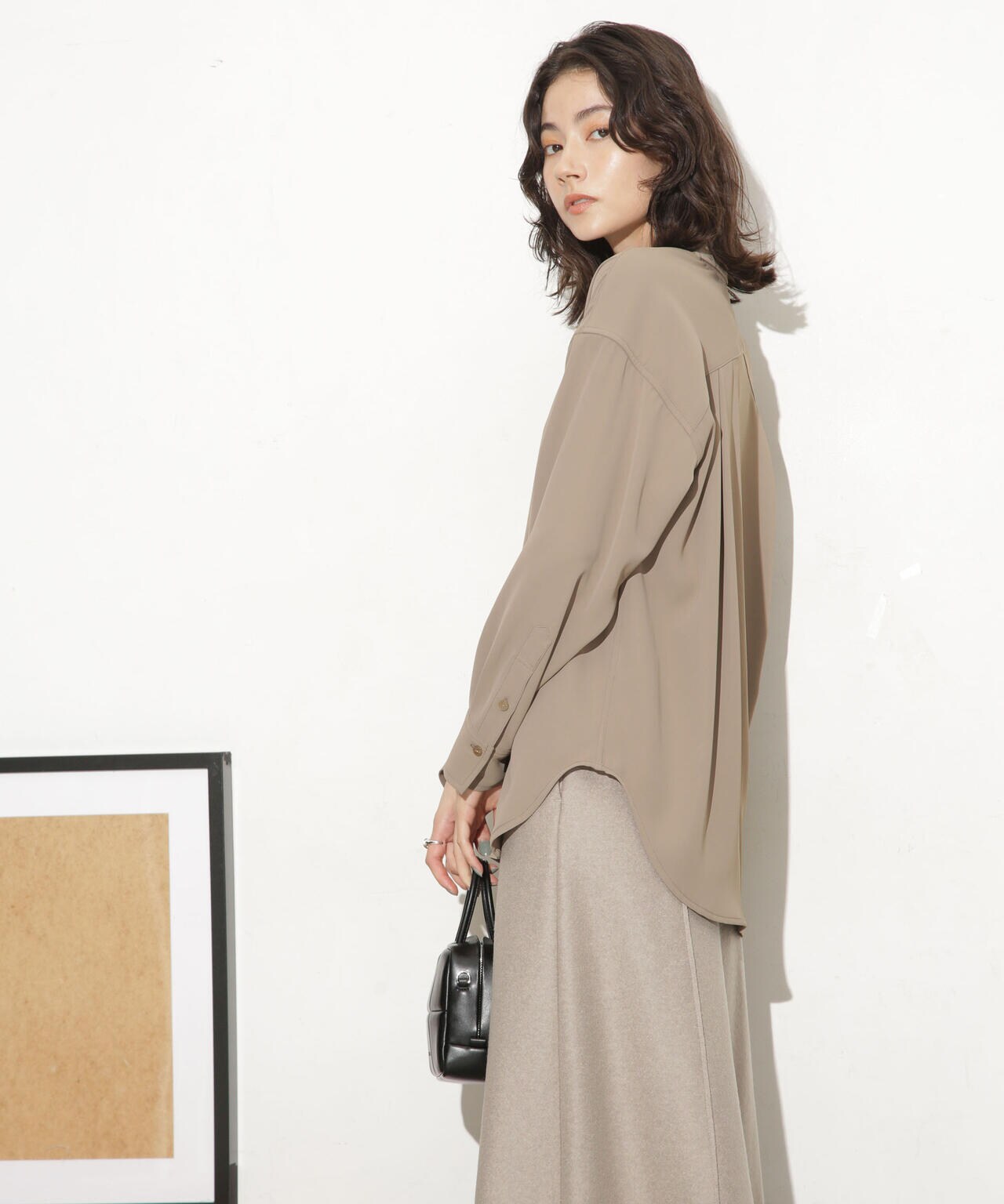 バッククロスドレープシャツ 6693220309