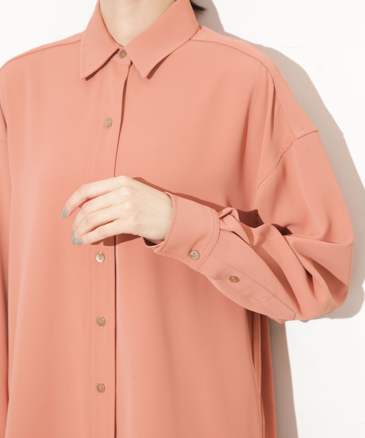 バッククロスドレープシャツ 6693220309