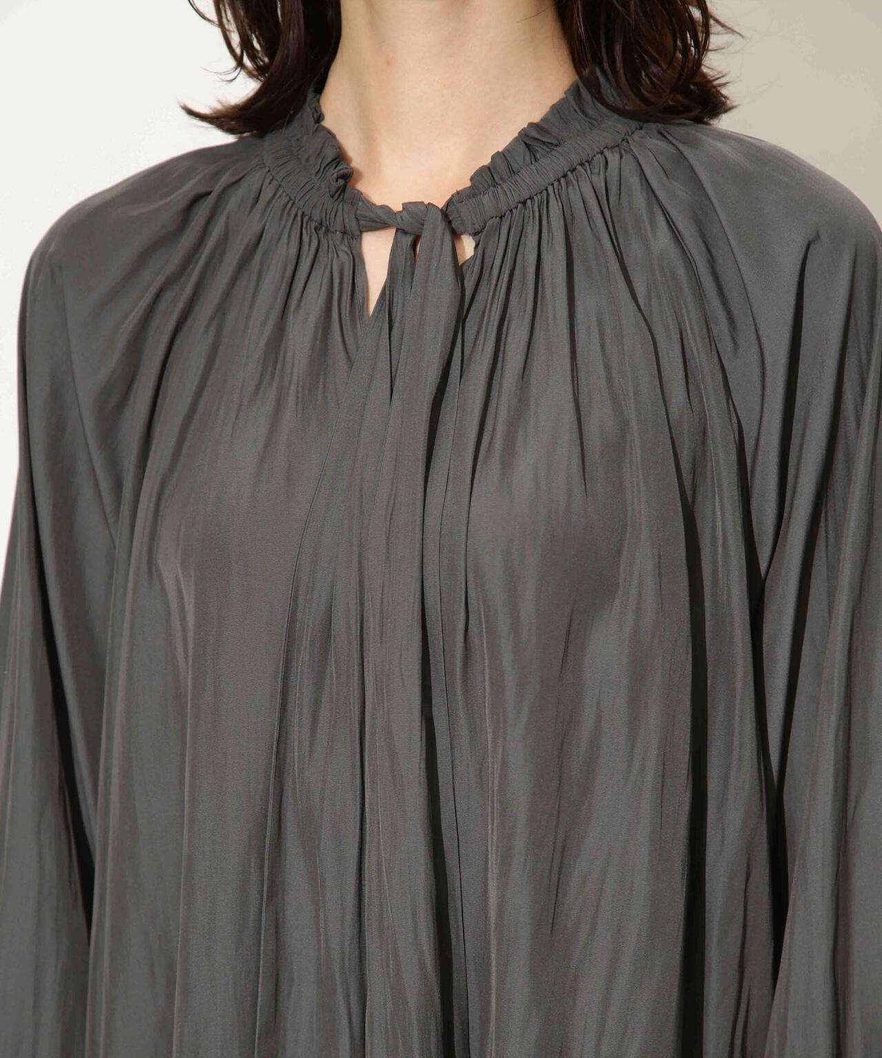 ギャザーネックボウタイブラウス 6693220318