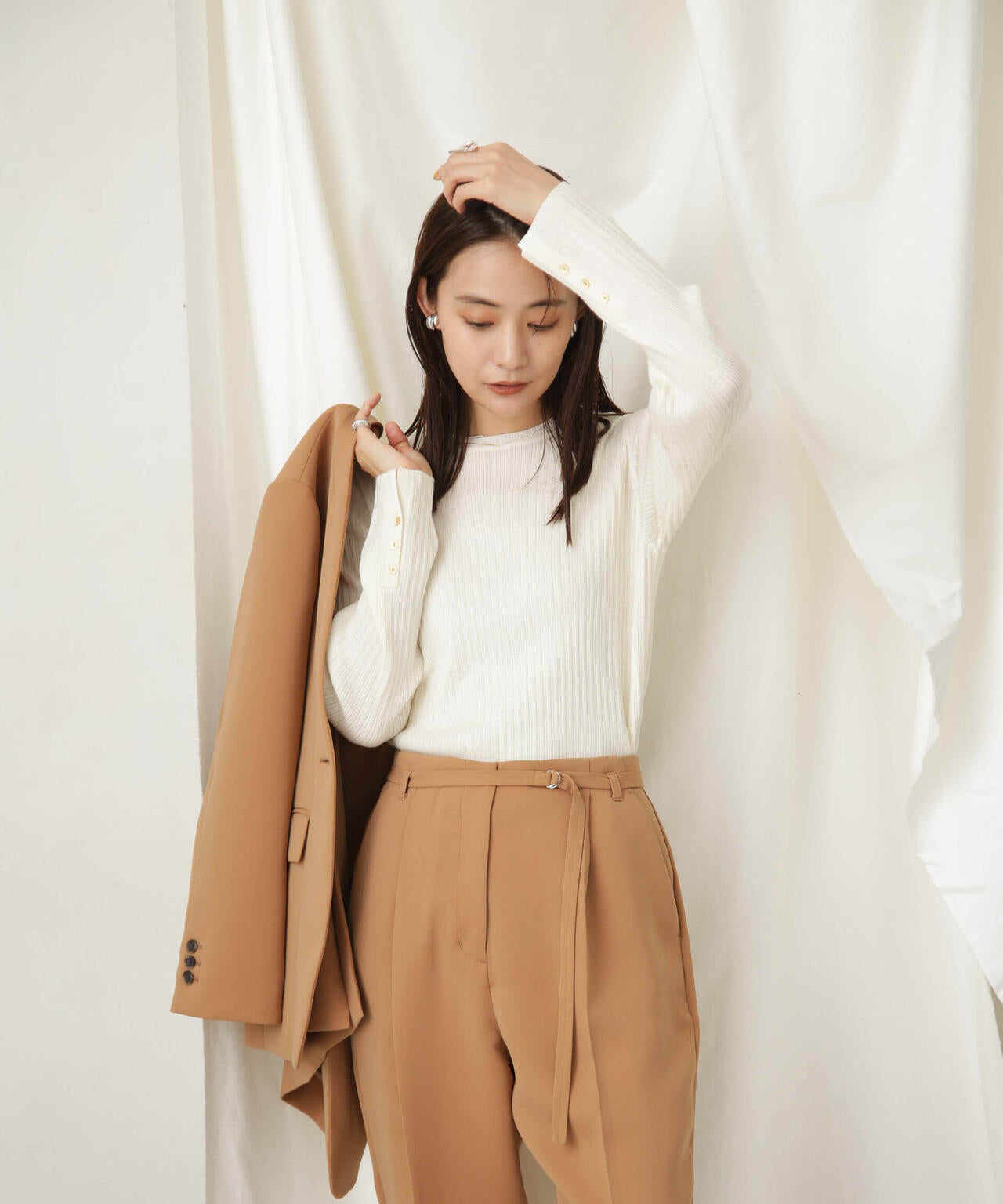 毛玉レスニットクルーネックリブプルオーバー 6693222306