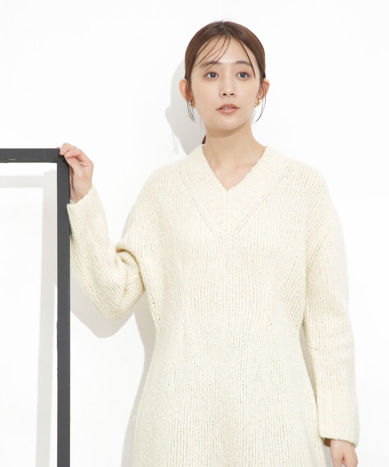 Vネックラメミックスロングニット 6693222321