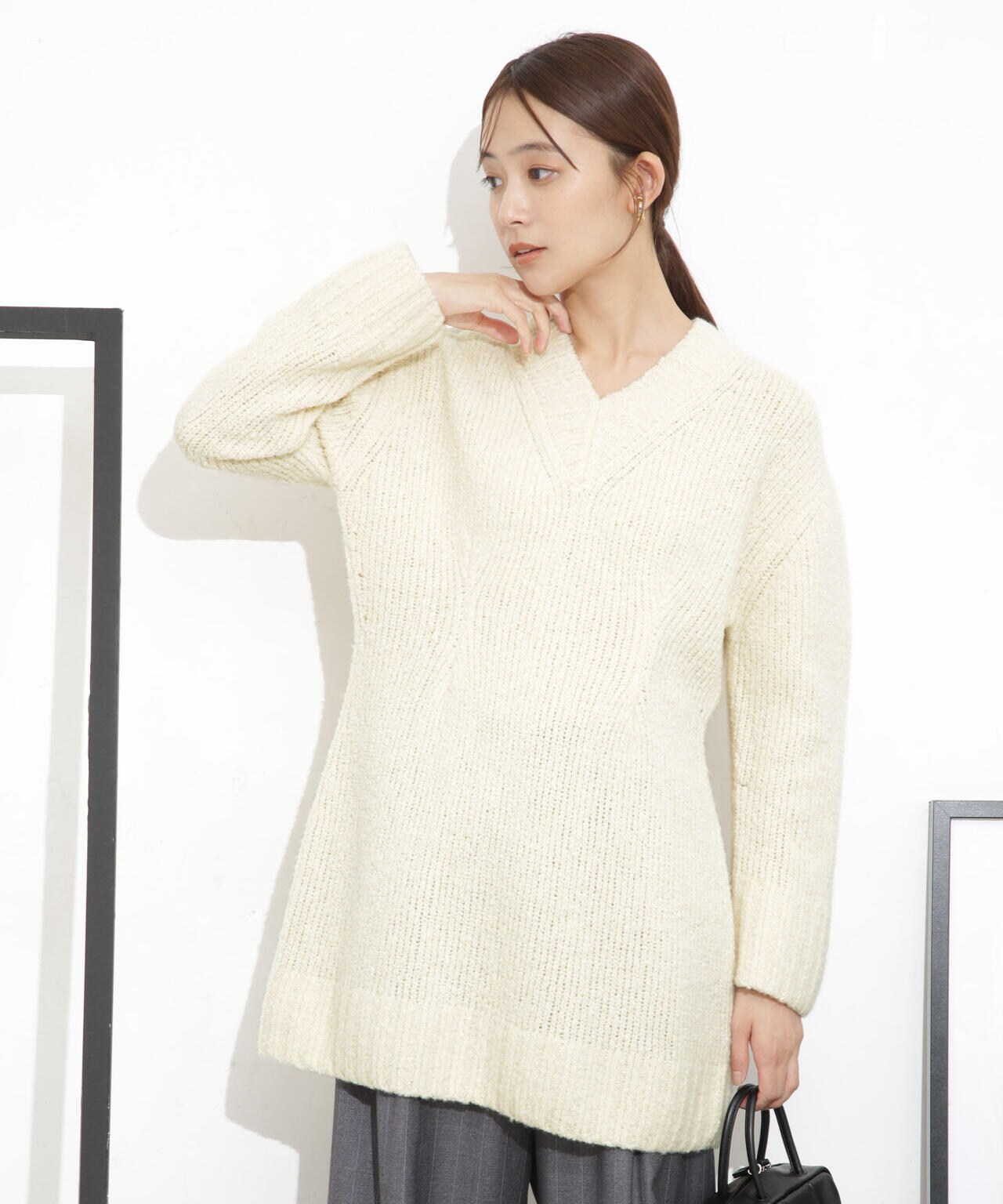 Vネックラメミックスロングニット 6693222321