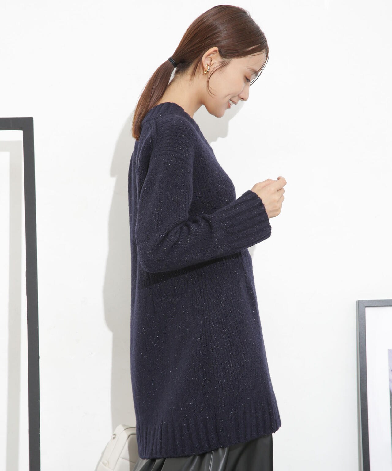 Vネックラメミックスロングニット 6693222321