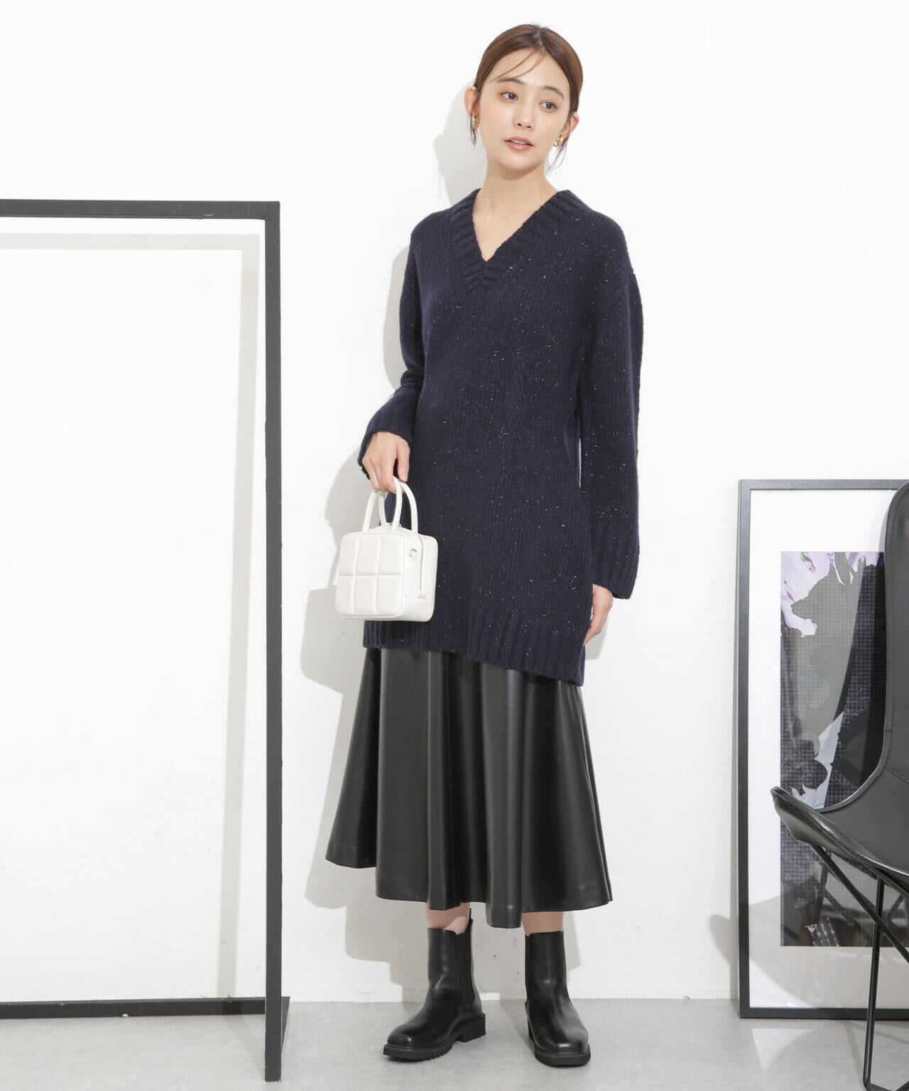 Vネックラメミックスロングニット 6693222321