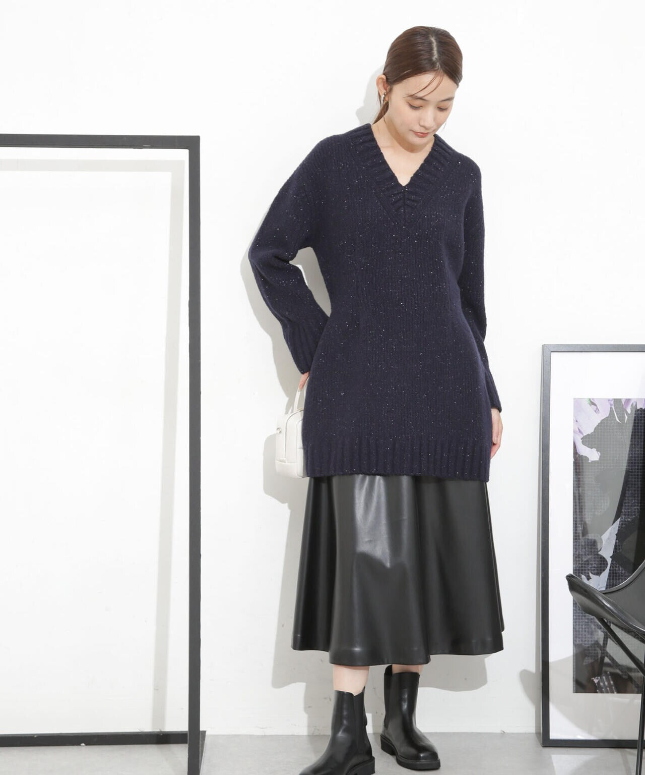 Vネックラメミックスロングニット 6693222321