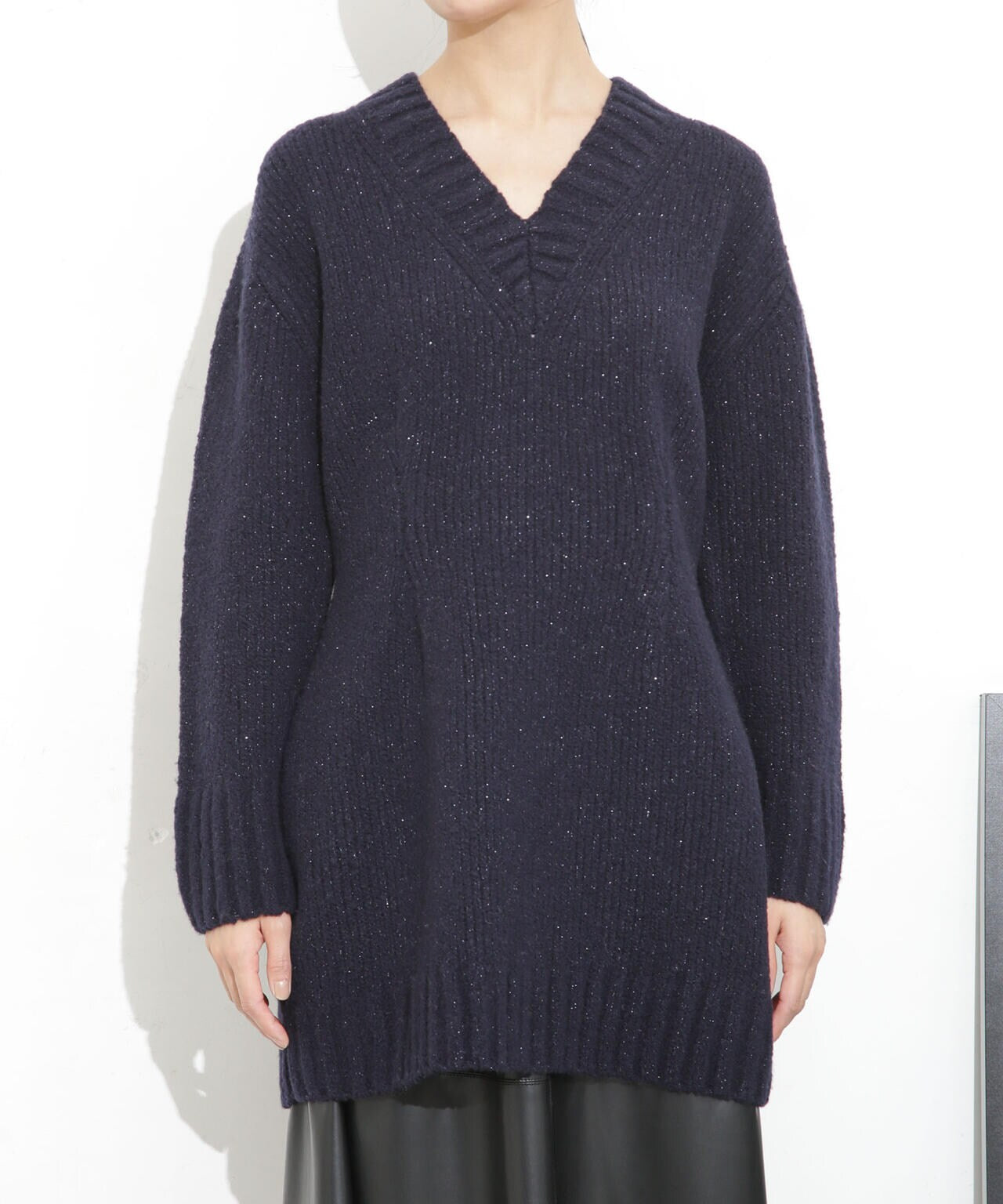 Vネックラメミックスロングニット 6693222321