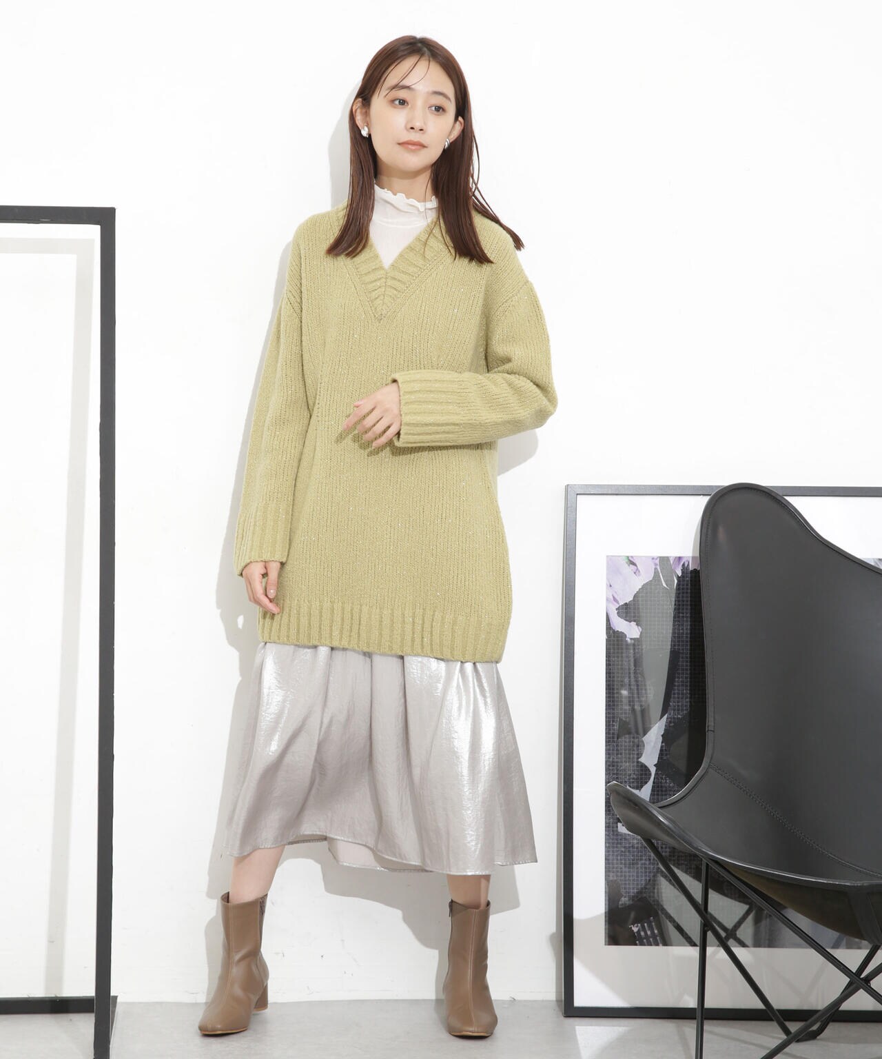 Vネックラメミックスロングニット 6693222321