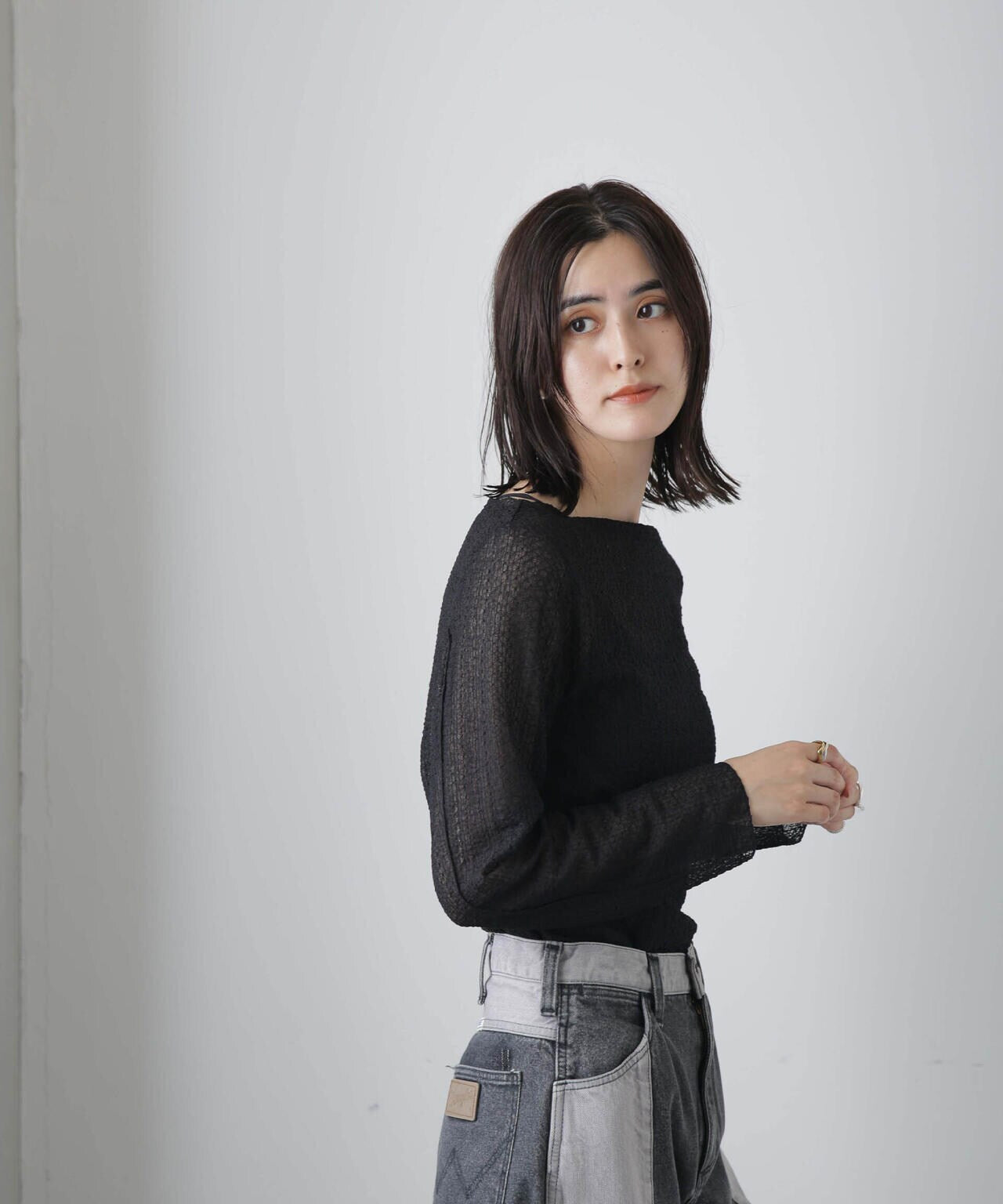 シャーリングレースカットトップス 6693223302