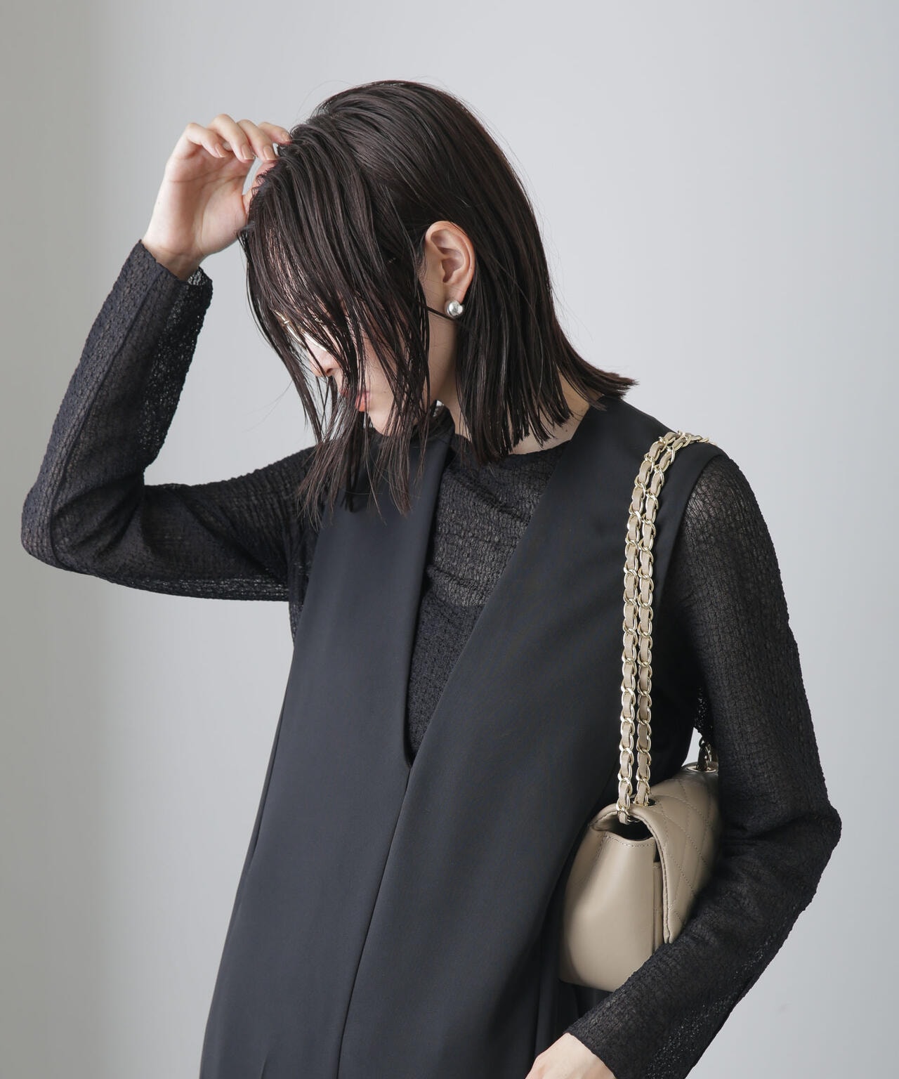 シャーリングレースカットトップス 6693223302